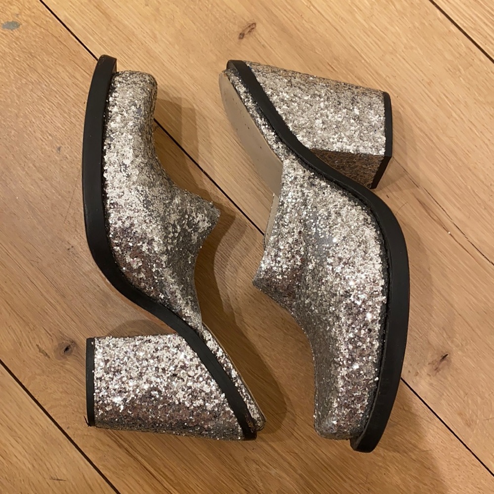 DISCOUNT UNIVERSE rare Glitter Platform Mules